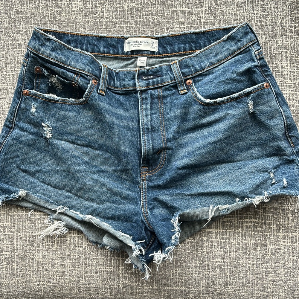 Abercrombie and Fitch Curve Love Mom shorts